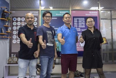 香港屏幕大師與圣典傳媒簽署企業(yè)品牌營(yíng)銷(xiāo)年度戰(zhàn)略合作協(xié)議